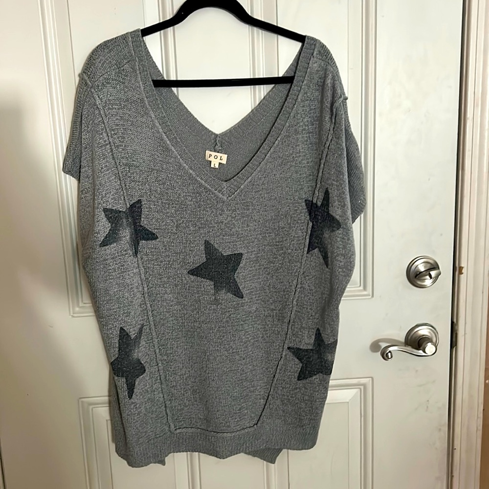 POL slouchy short sleeve star print sweater LARGE